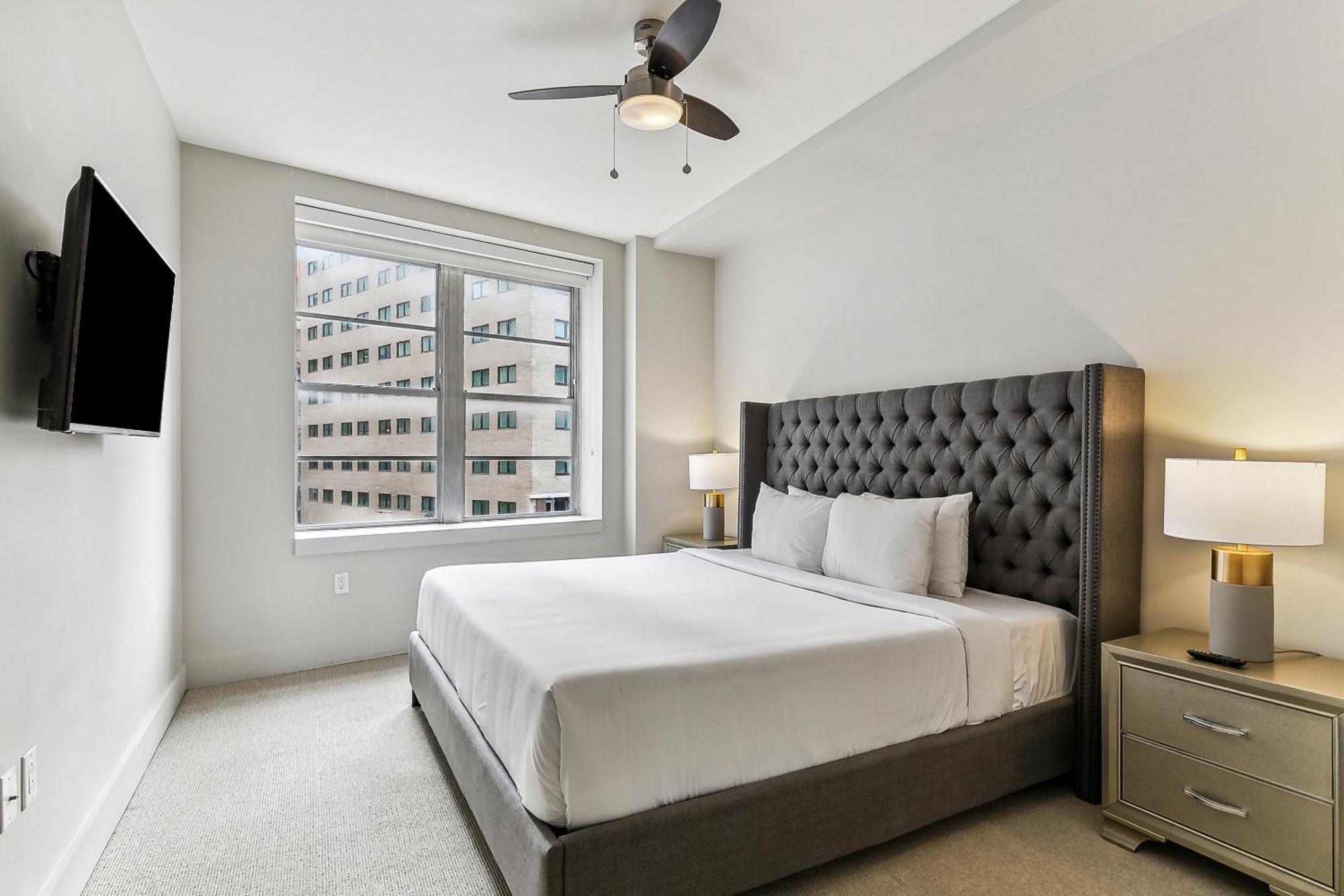 Upscale Condos And Penthouses Close To Canal And Bourbon St New Orleans Buitenkant foto