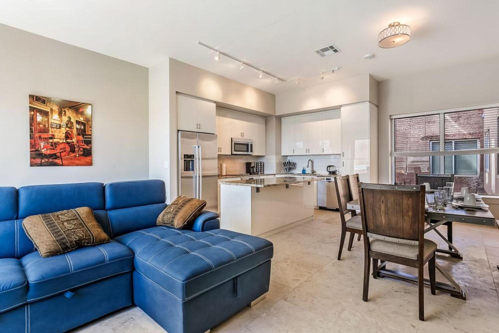 Upscale Condos And Penthouses Close To Canal And Bourbon St New Orleans Buitenkant foto