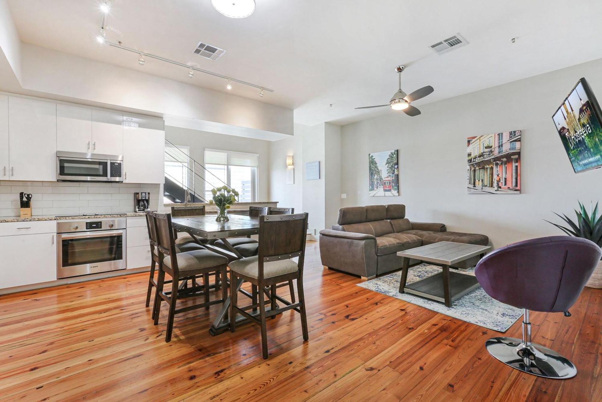 Upscale Condos And Penthouses Close To Canal And Bourbon St New Orleans Buitenkant foto