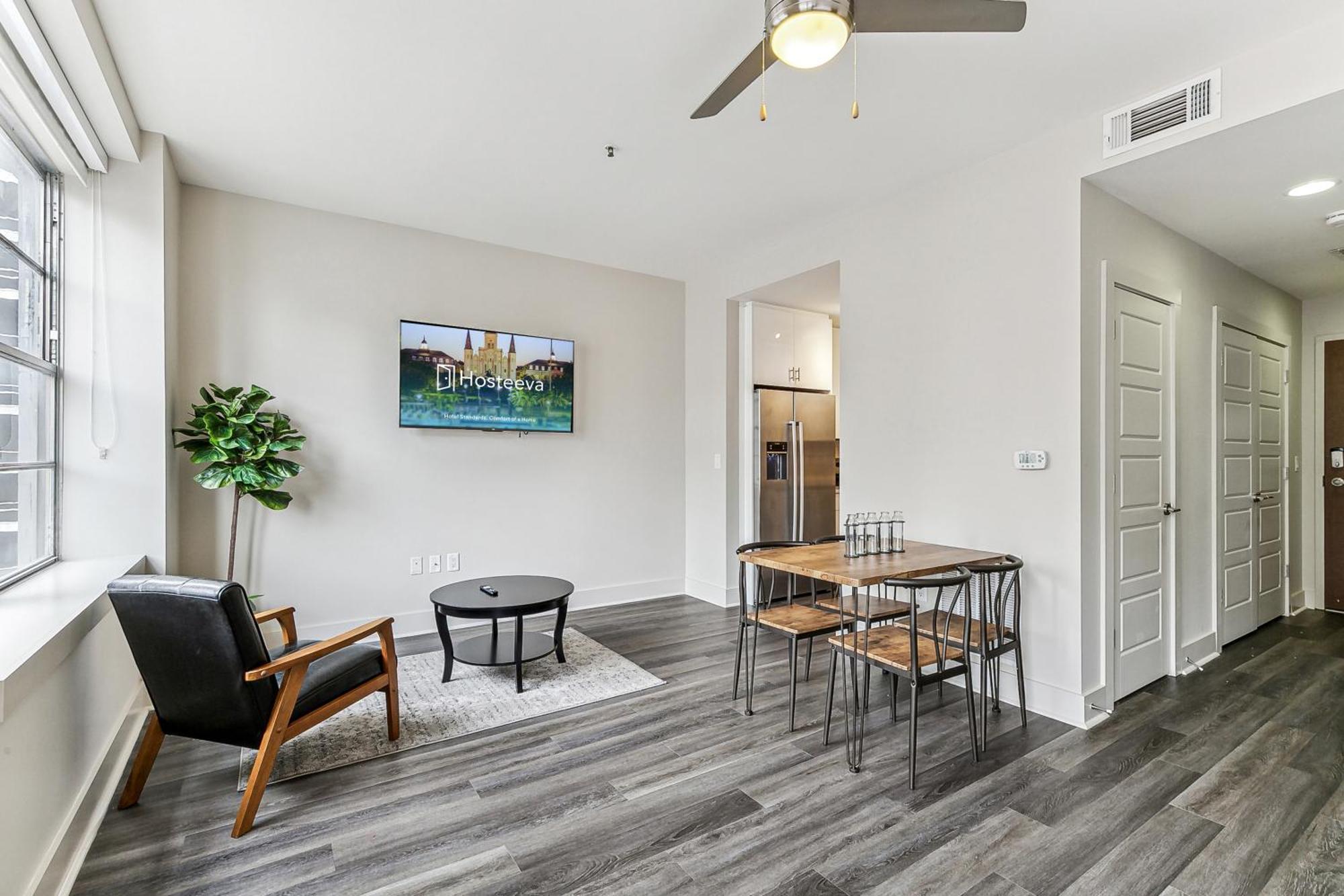 Upscale Condos And Penthouses Close To Canal And Bourbon St New Orleans Buitenkant foto