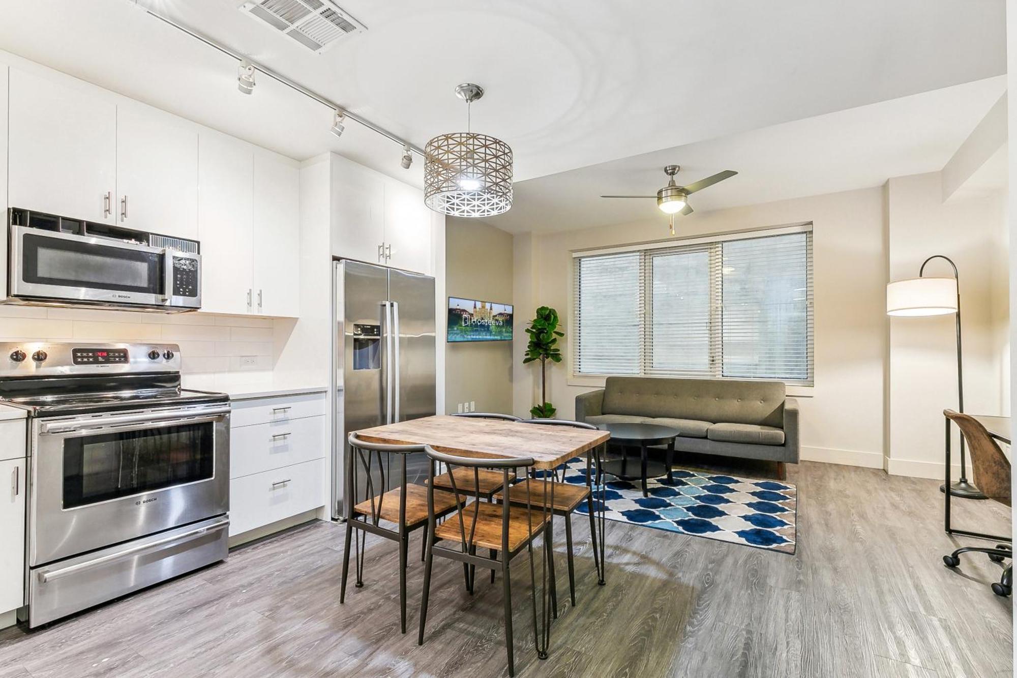 Upscale Condos And Penthouses Close To Canal And Bourbon St New Orleans Buitenkant foto