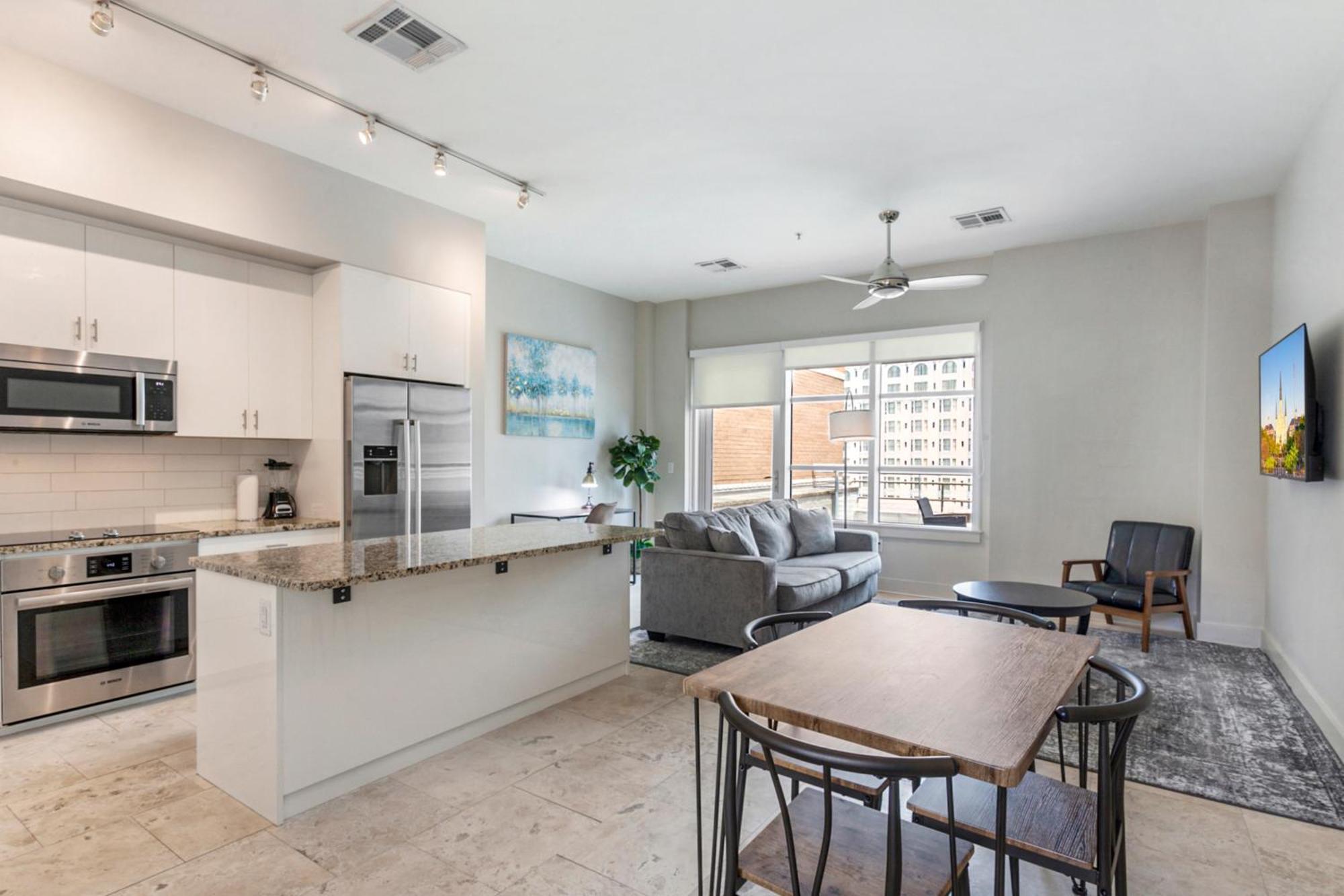 Upscale Condos And Penthouses Close To Canal And Bourbon St New Orleans Buitenkant foto